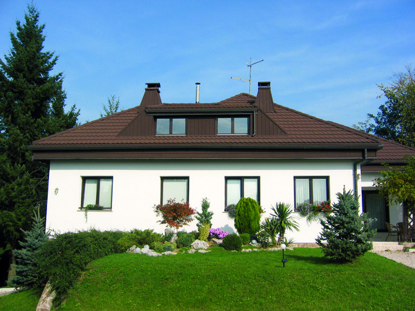 Frisch renoviertes Dach von GERARD